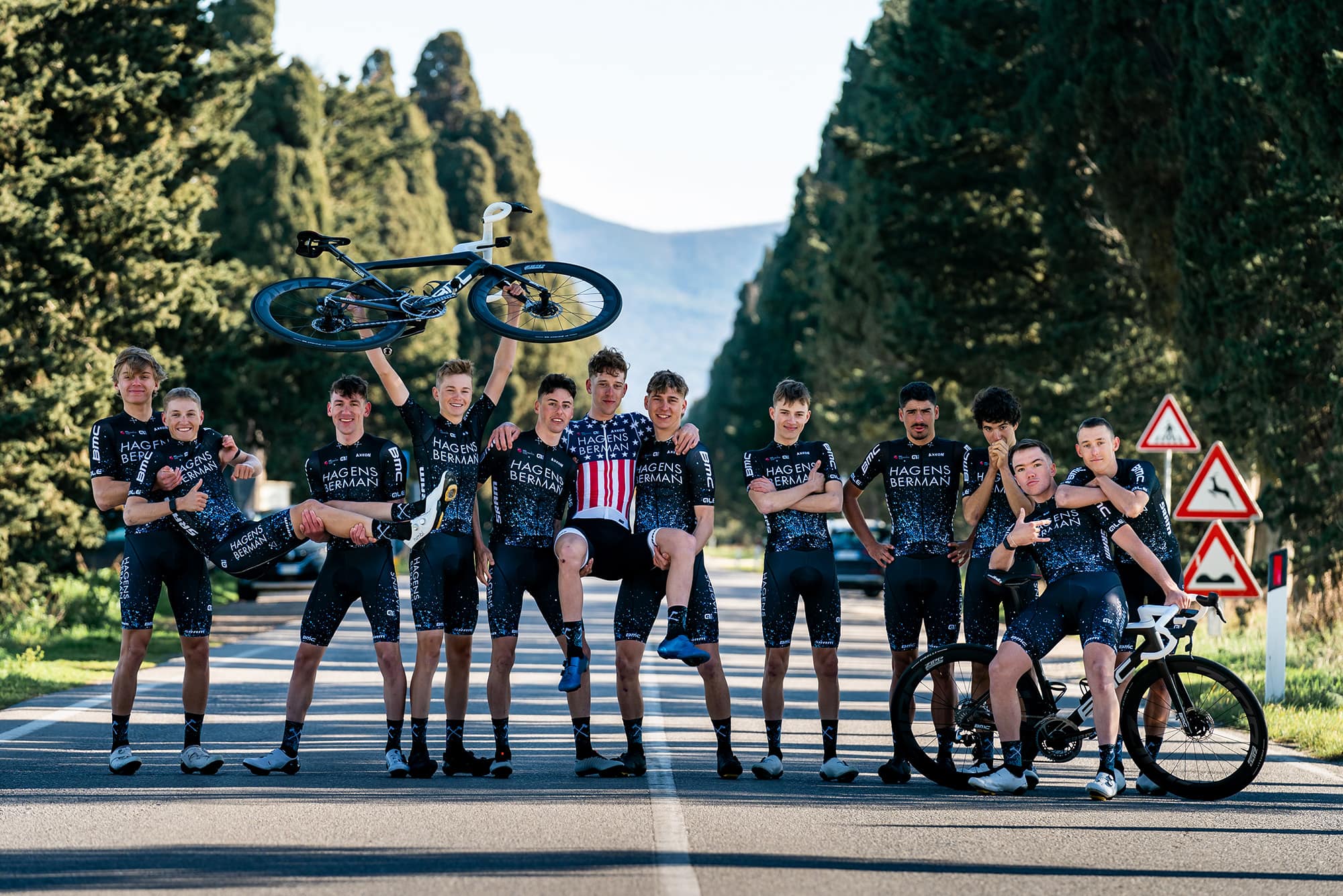 Team header2